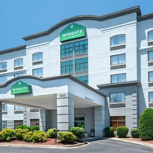 Wingate By Wyndham Airport Hotel