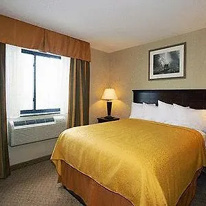 ** Hotel Quality Jamaica Airtrain United States